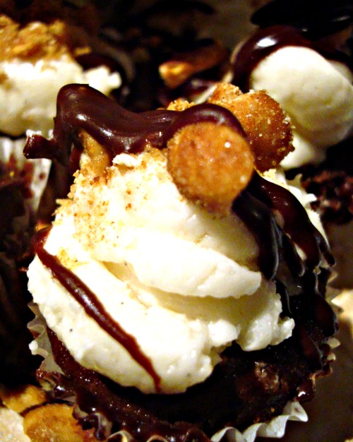 Food-Fashionista-TheTaste-Cupcakes