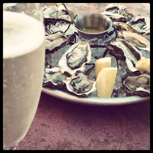 Waterbar's $1 Oyster Happy Hour - San Francisco